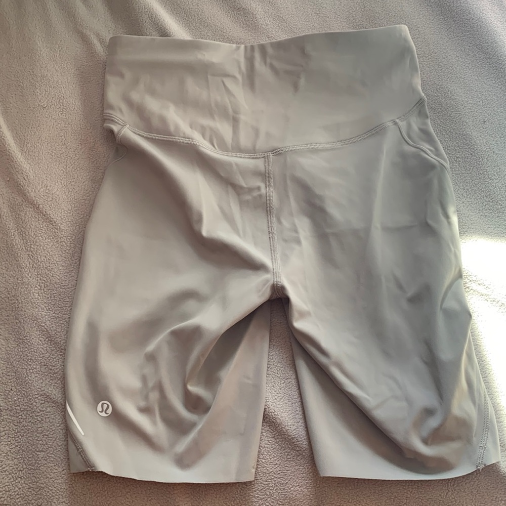 Lululemon Base Pace High-Rise Short 6”